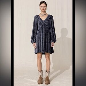 Miss Me Flowy Blue Velvet Swing Dress‎